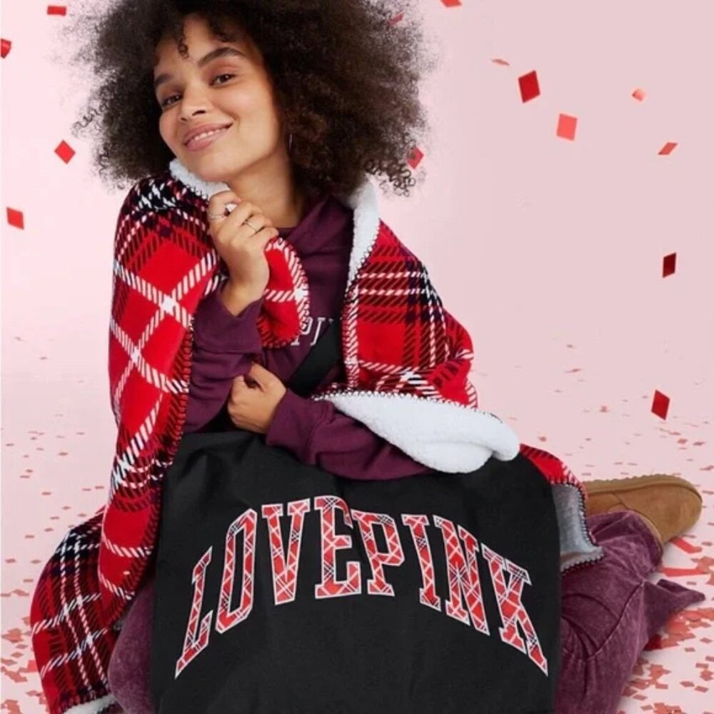 Victoria's Secret PINK Tote & Blanket Red Plaid 2 PIECE SET *** New**